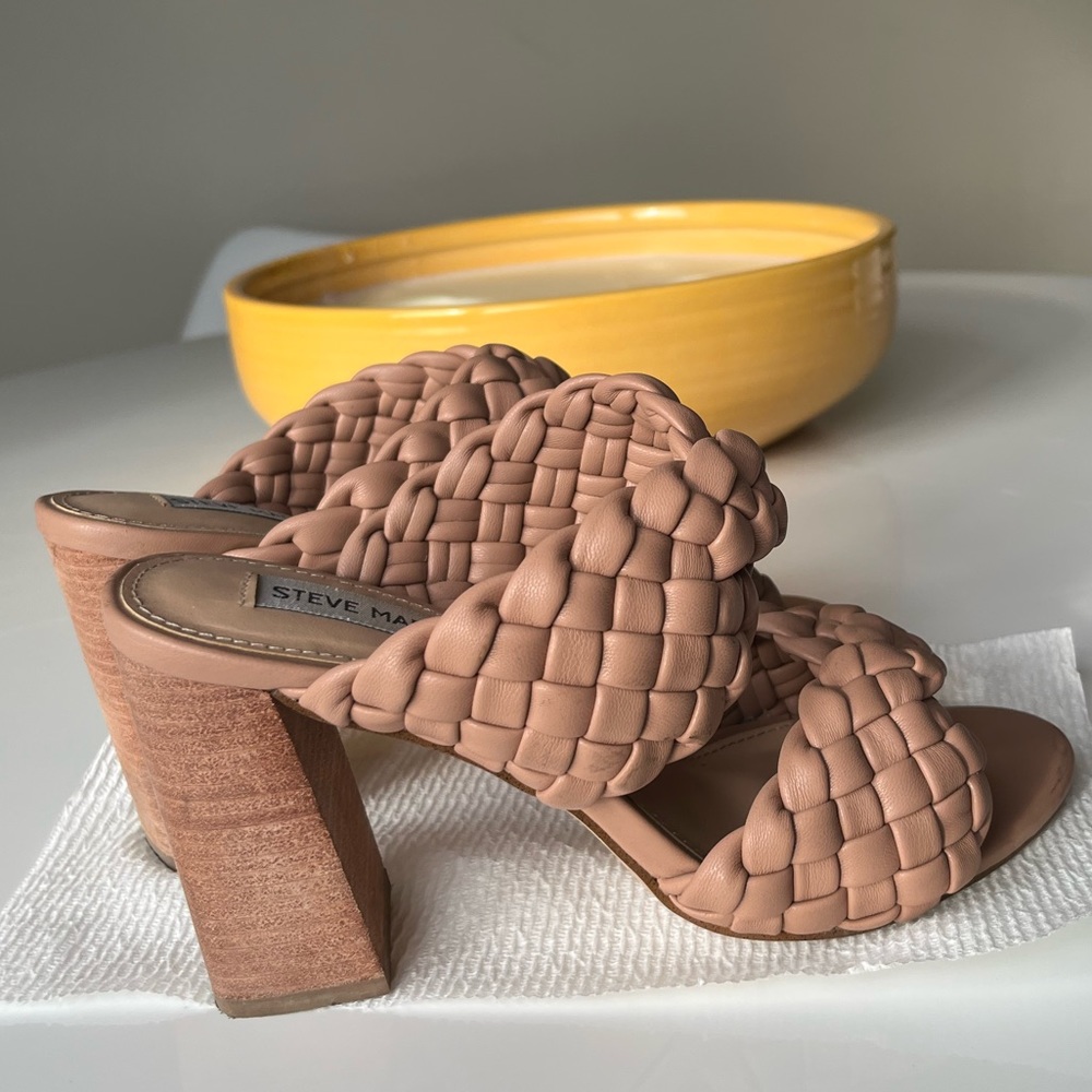 Twisted Tan Heels